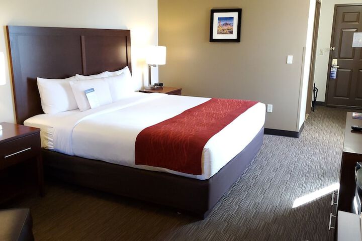 Room 87 of 112