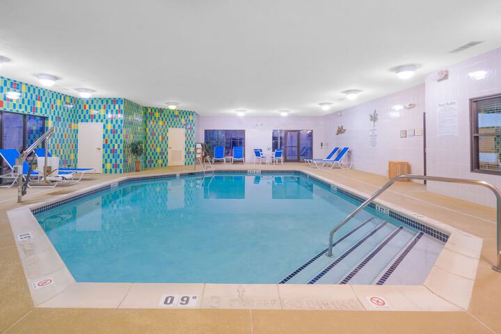 Pool 11 of 45