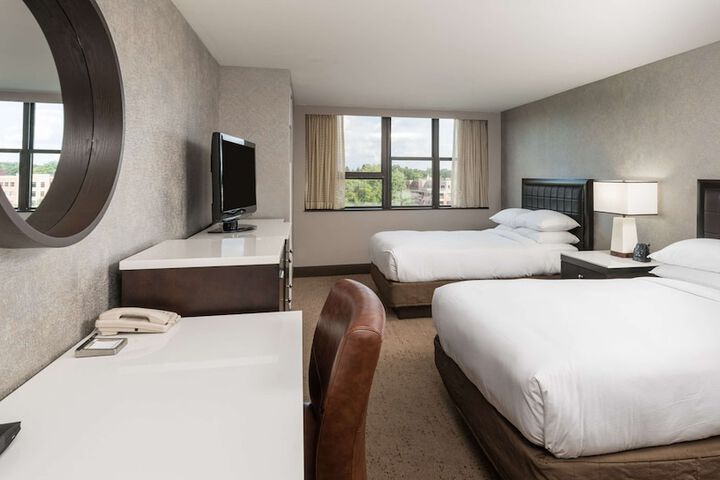 The Saratoga Hilton