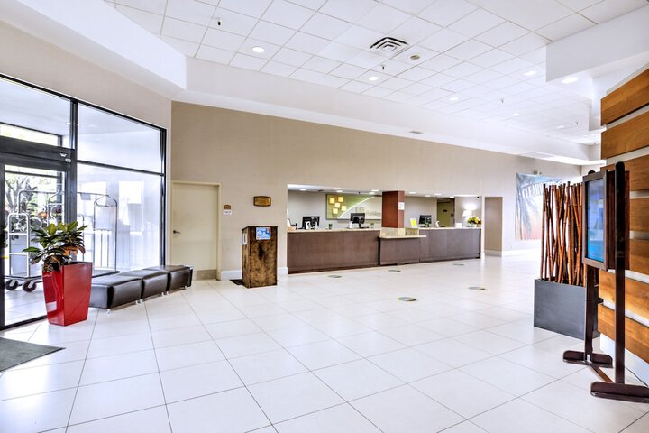 Hotel Interior 11 of 47