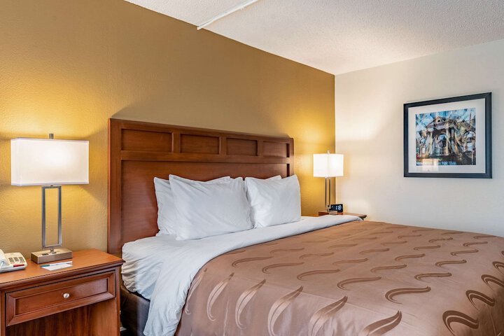Room 21 of 29