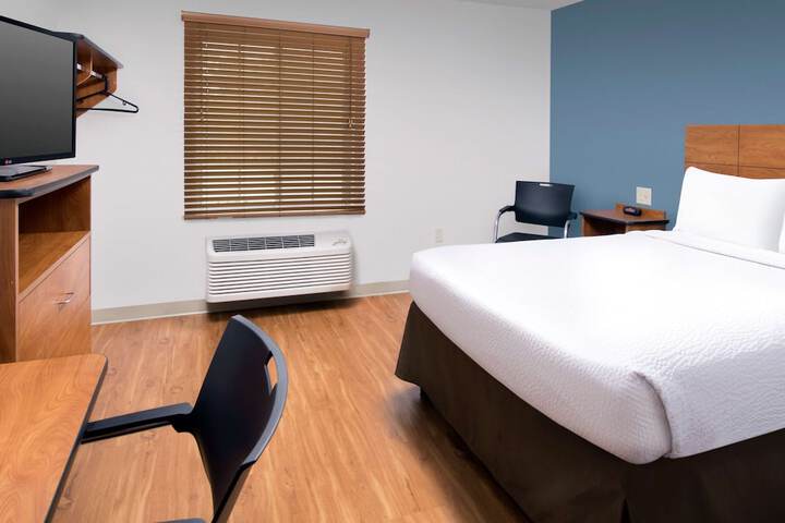 Room 11 of 20