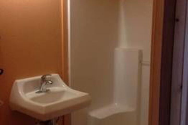 Orca Inn Suites
