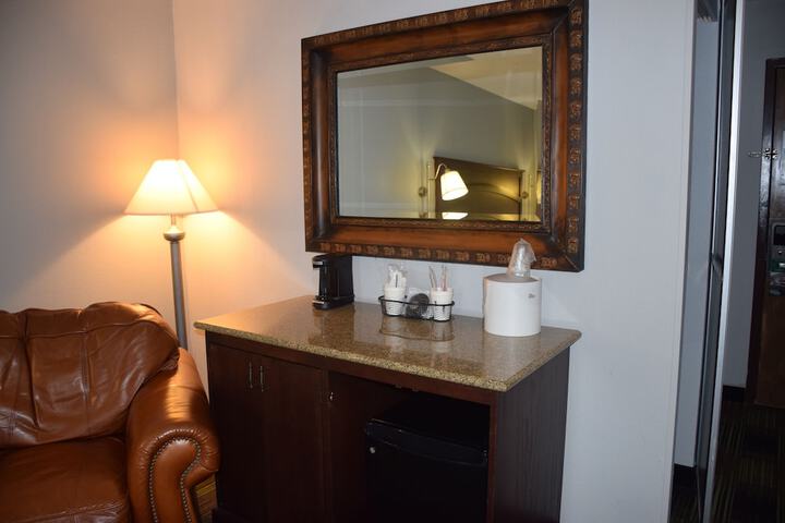 Room 9 of 40