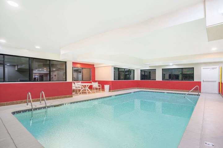 Pool 2 of 24