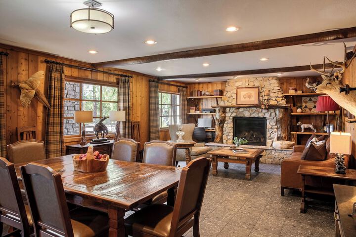 Ayres Lodge Alpine