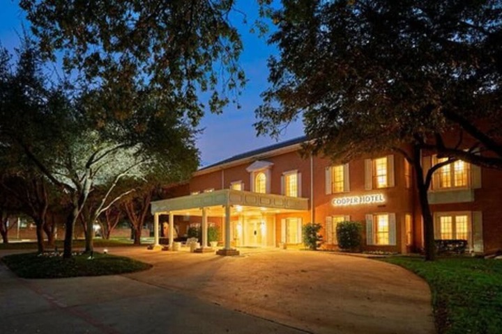 Hotel 3 of 35