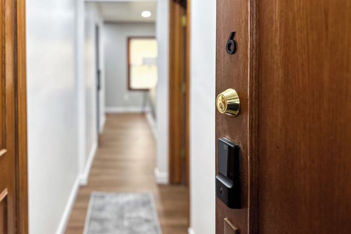 DTW Suites