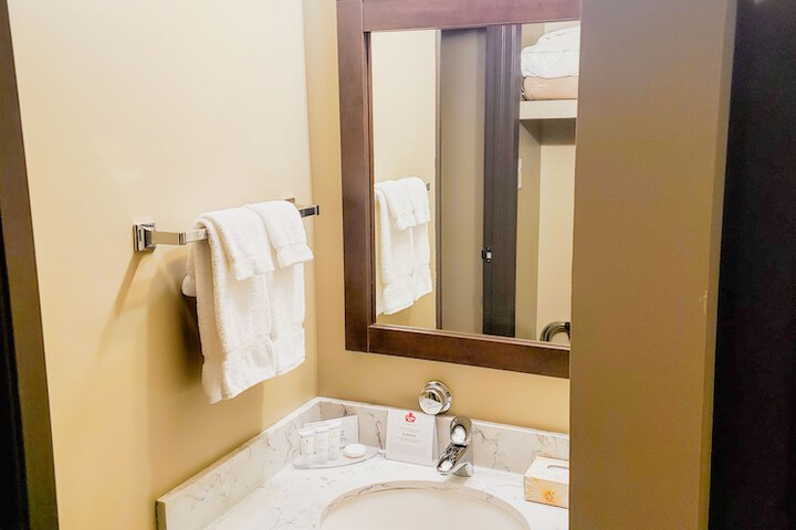 Room 21 of 35