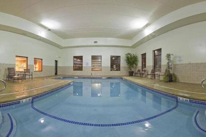 Holiday Inn Express Hotel & Suites Malone by IHG