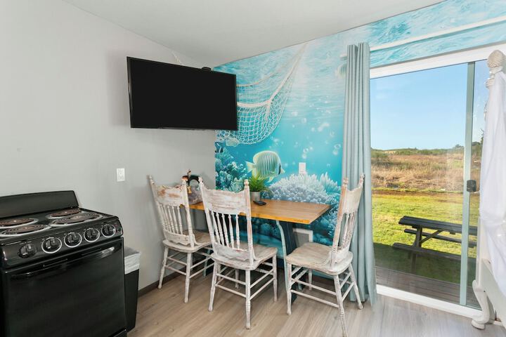 Breakwater Resort