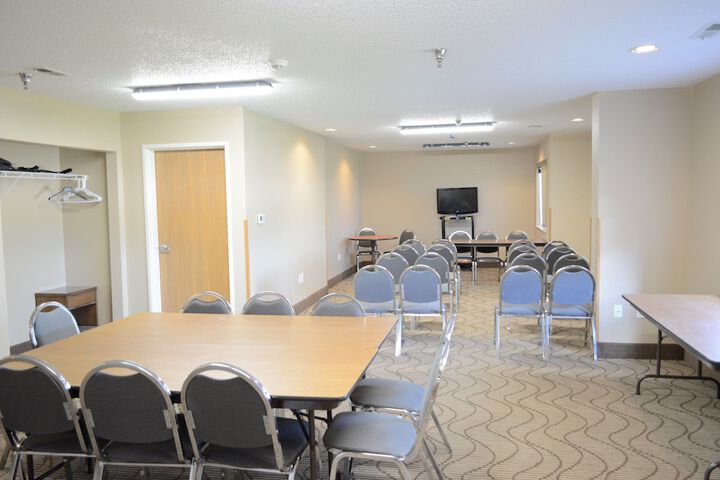 MainStay Suites Dubuque at Hwy 20
