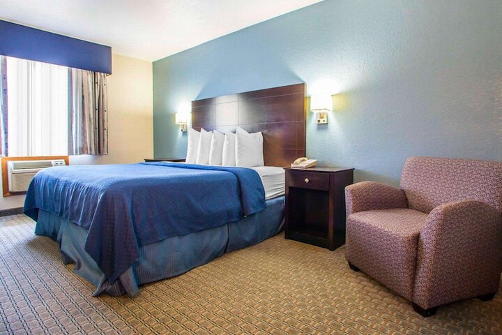 Room 42 of 59