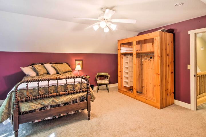 Tryon House w / Hot Tub - Near Equestrian Centers!