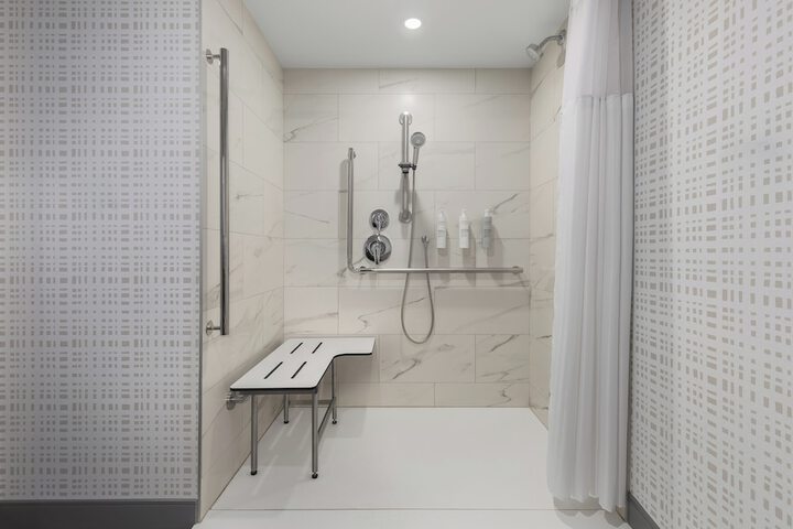 Hampton Inn by Hilton Montreal East Anjou