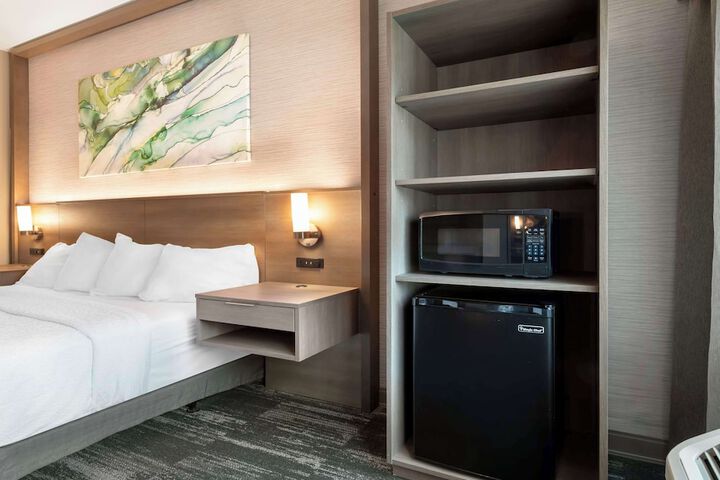 Room 18 of 42