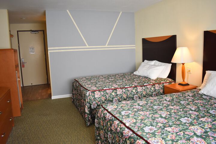 Room 25 of 41