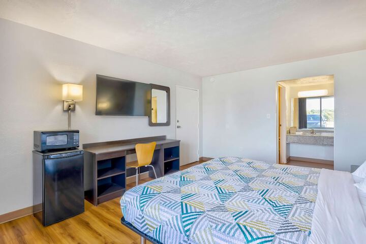 Room 19 of 21