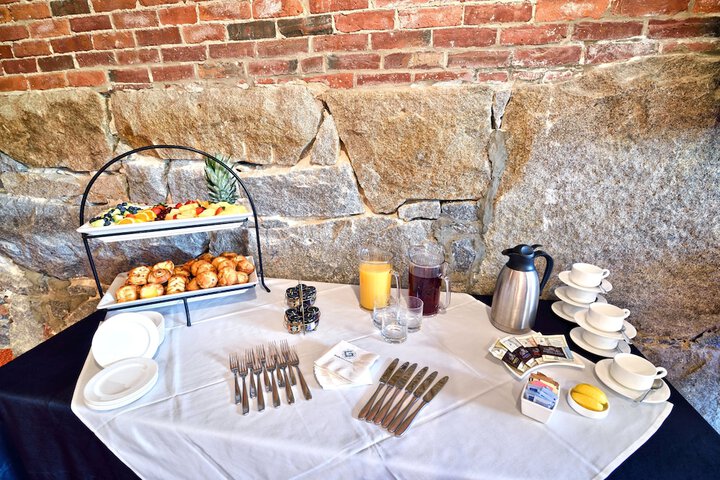 Breakfast/Coffee Service 87 of 101