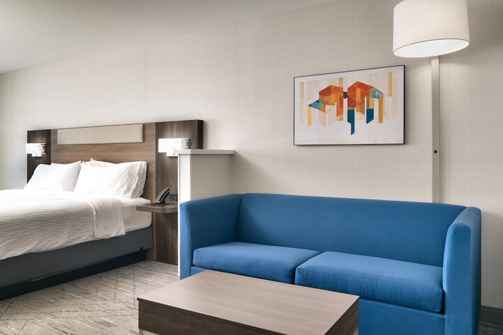 Room 22 of 50