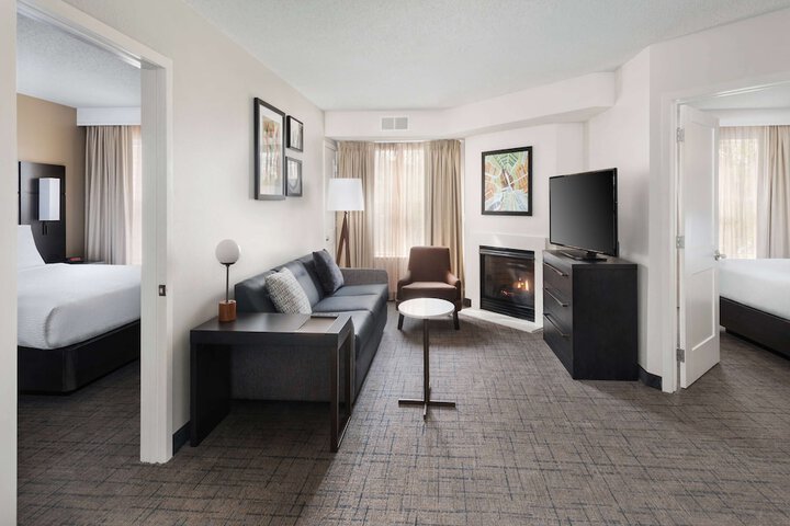 Room 34 of 44