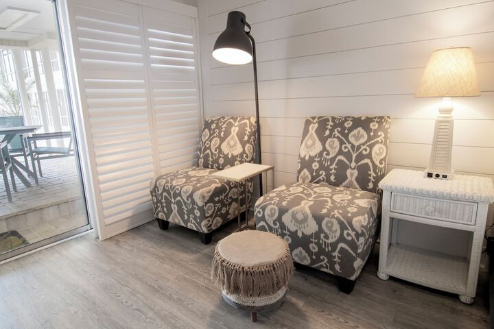 The Oceanfront Litchfield Inn