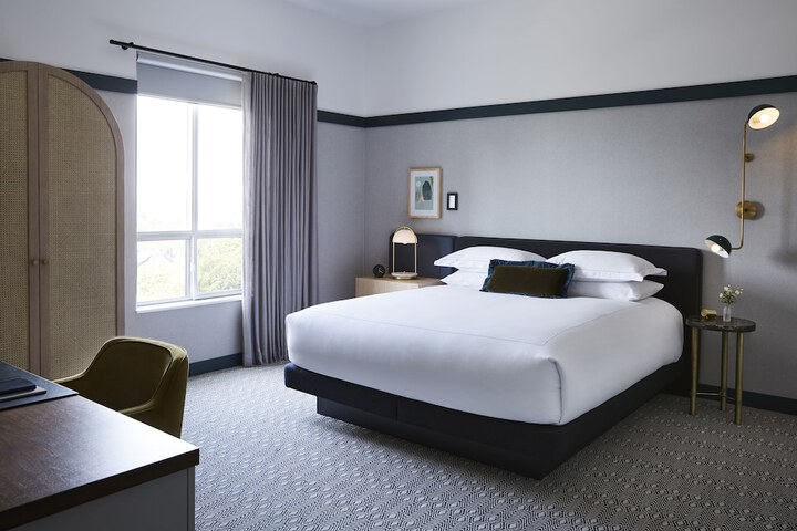 Room 43 of 101