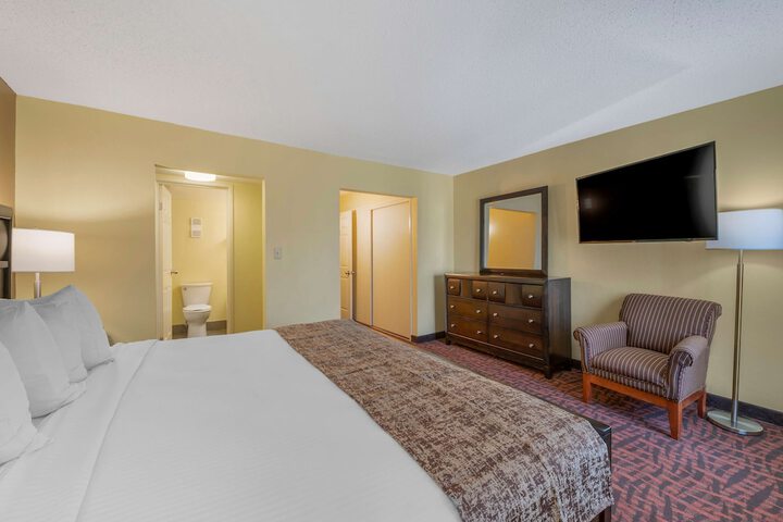 Room 21 of 27