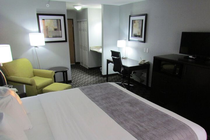 Room 27 of 75