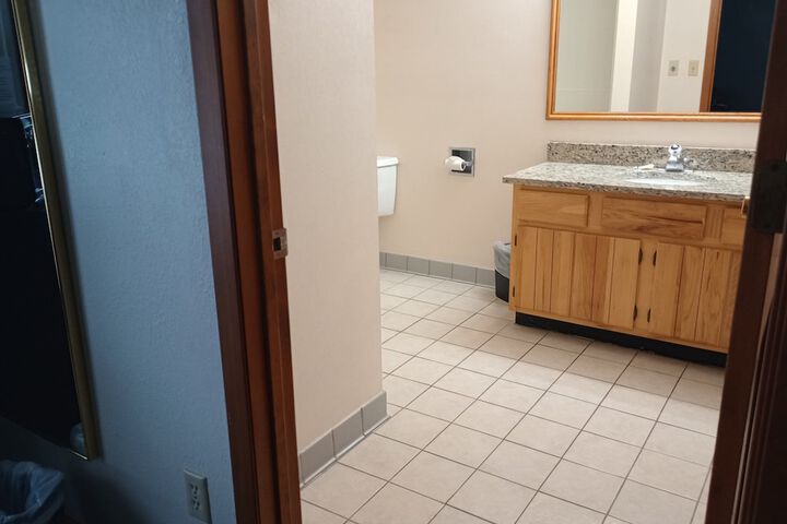 Room 21 of 54