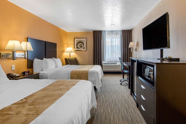 Room 14 of 36