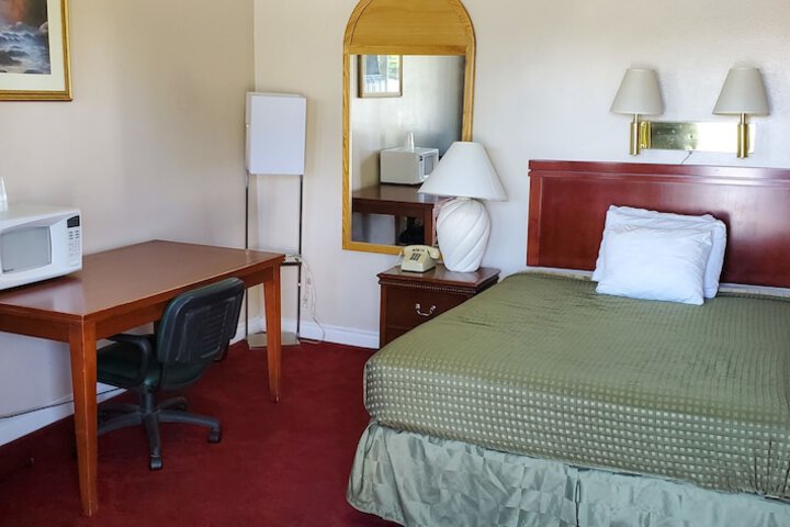 Room 8 of 31