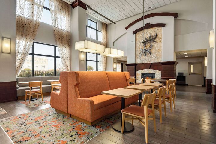 Hampton Inn & Suites San Marcos