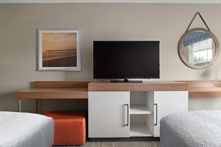 Room 25 of 59