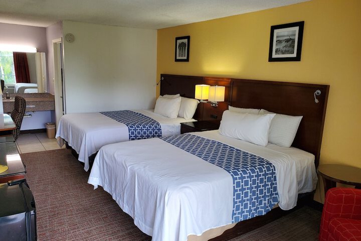 Room 22 of 28