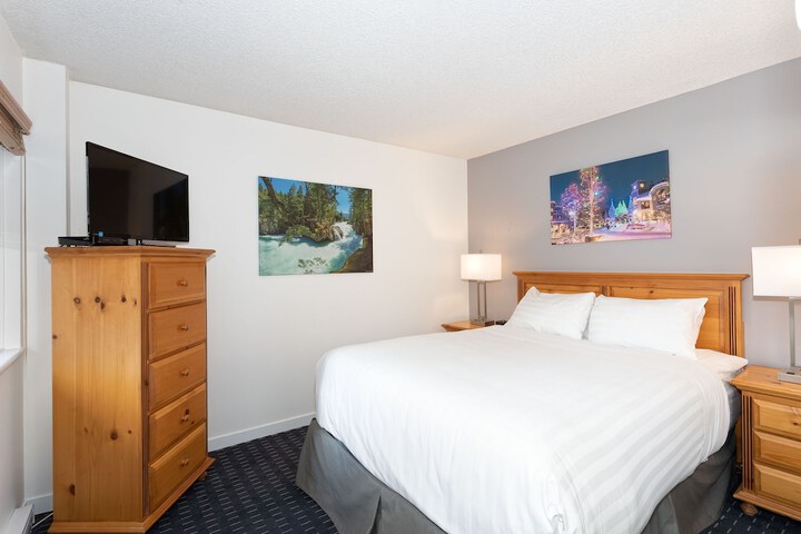 Room 83 of 182