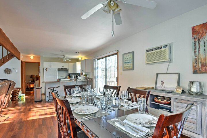 Poconos Vacation Rental w / Pool Access & Hot Tub!