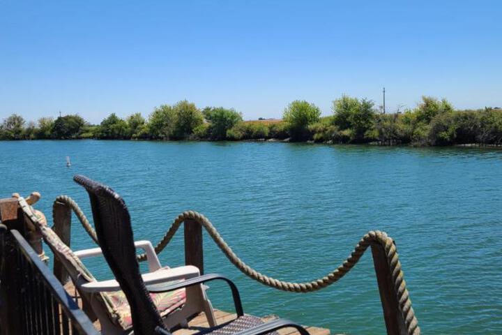 Year-round fishing boating, birding, 1 hr from SF