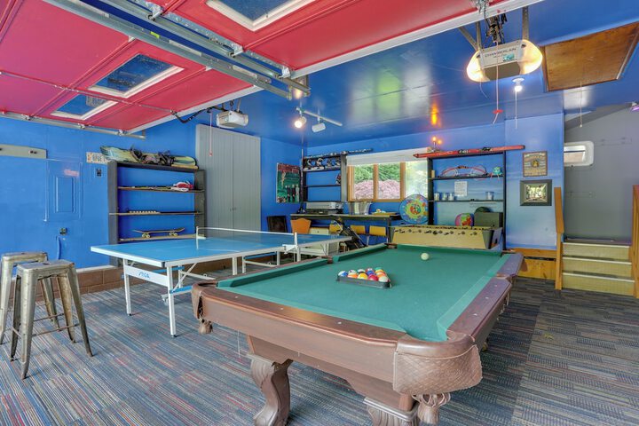 Pet-friendly Vacation Rental w / Lake Access