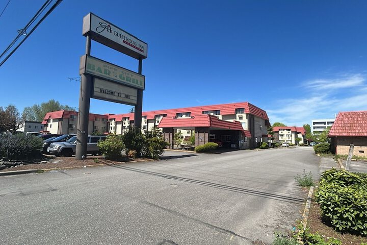 Tacoma Port Inn Fife I-5