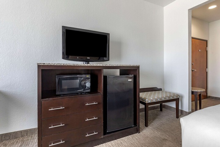 Room 40 of 90