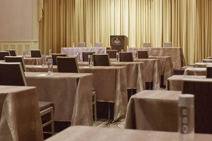 Room 8 of 65