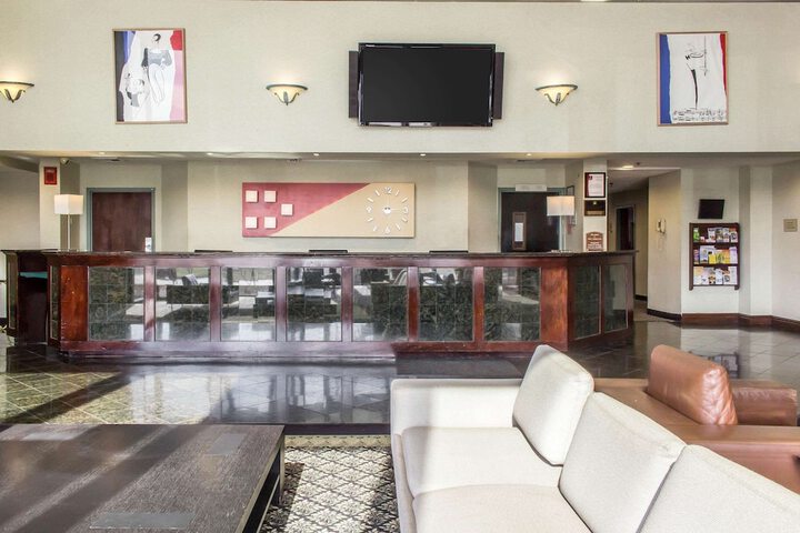 Hotel Interior 4 of 29