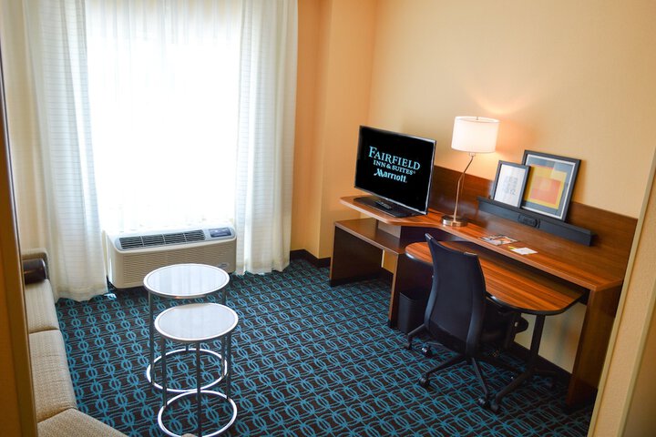 Room 25 of 43