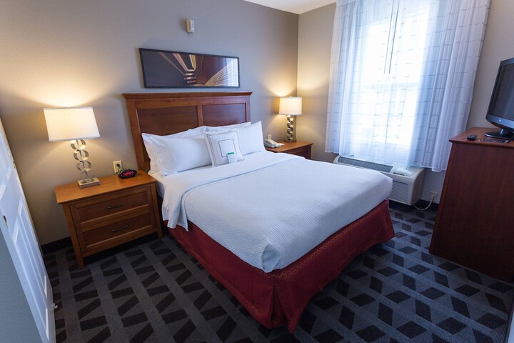 Room 34 of 46