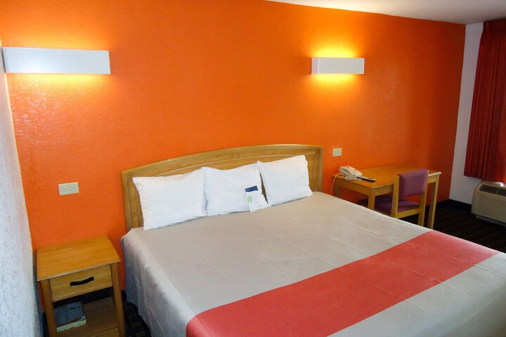 Room 20 of 44