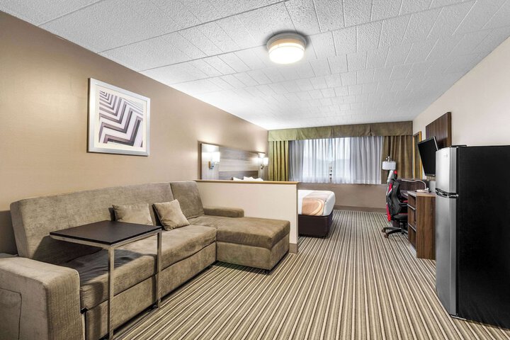 Room 18 of 54