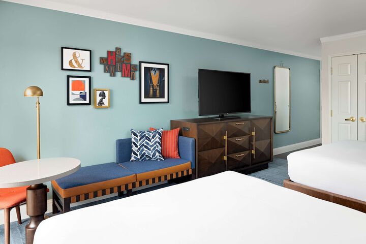 Room 50 of 90