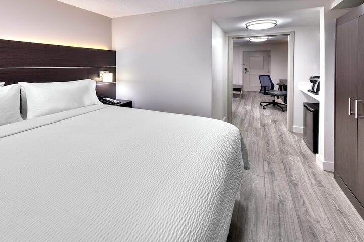 Room 20 of 51