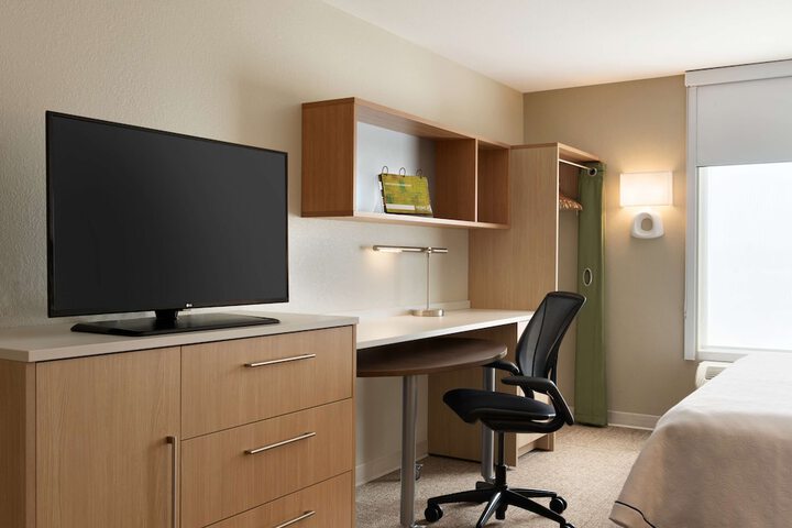 Room 12 of 38